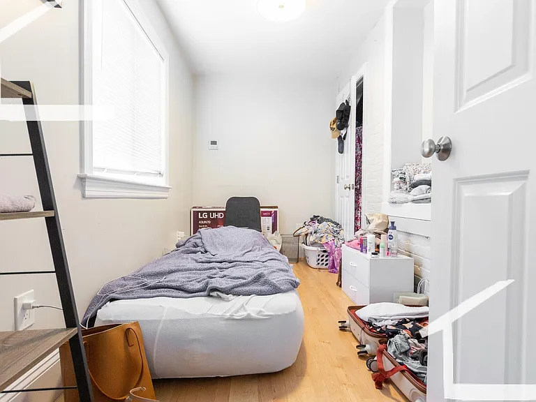 4 Gardner St #2 — Photo 6