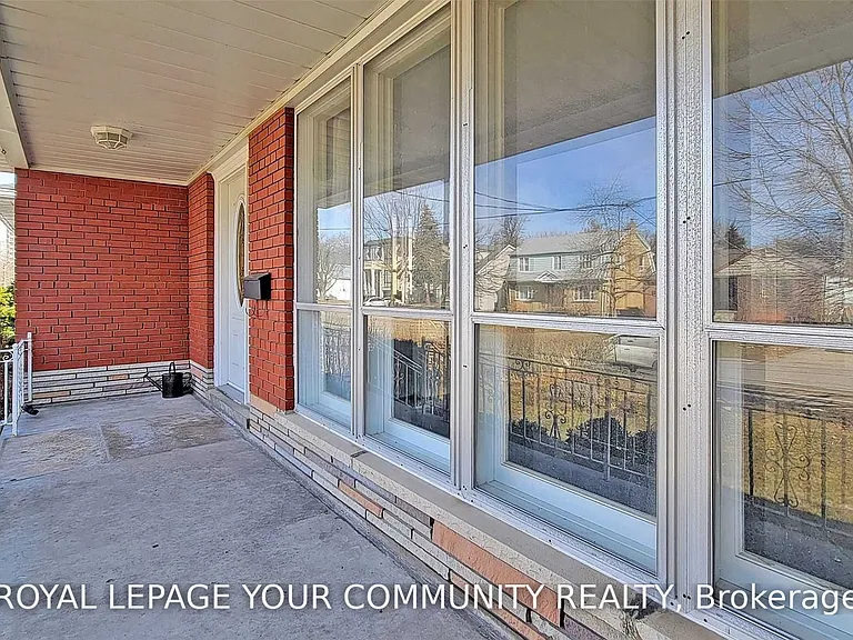 79 Patricia Ave #MAIN LEVEL — Photo 5