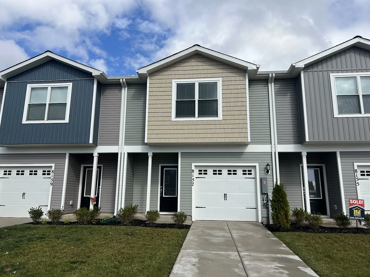 3 bed, 2.5 bath, 1148 sqft, $2,800 — Photo 1