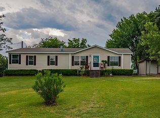 3177 Deer Rd, Brenham, TX 77833