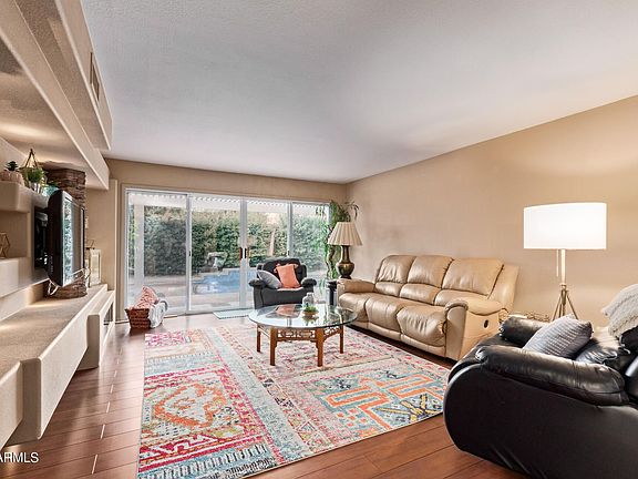 5th image of 25815 S Greencastle Dr