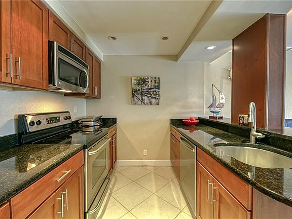 5th image of 2900 NE 30th St #G4