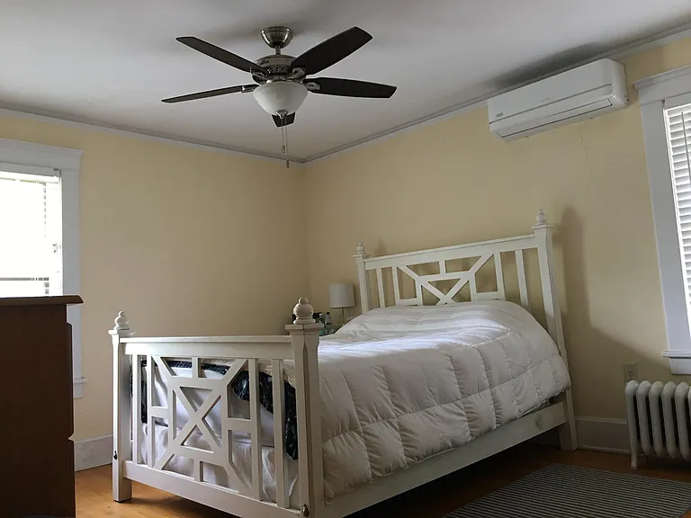 1055 Lincoln Ave — Photo 7