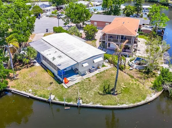 5806 Portsmouth Dr, Tampa, FL 33615