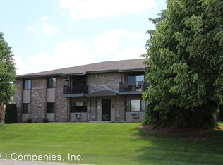 N113W15130 Montgomery Dr APT 1, Germantown, WI 53022