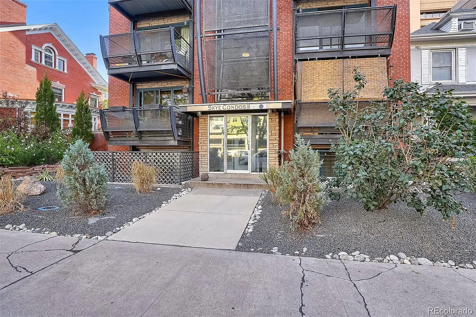 1 bed, 651 sqft, $1,390 — Photo 2