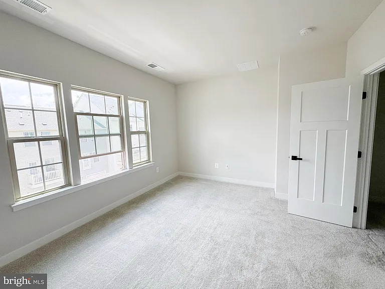 19722 Preservation Mews — Photo 15