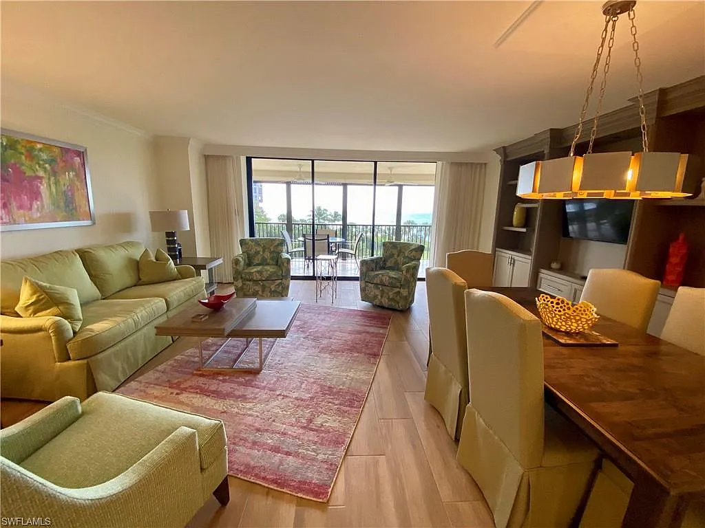 2 bed, 2.0 bath, 1600 sqft, $18,000 — Photo 2