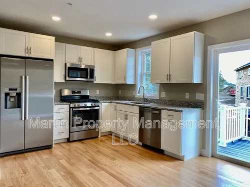 7 Gorham St Photo 1