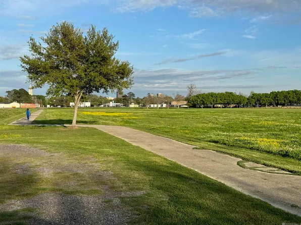 Florida Ave, Pt Allen, LA 70767