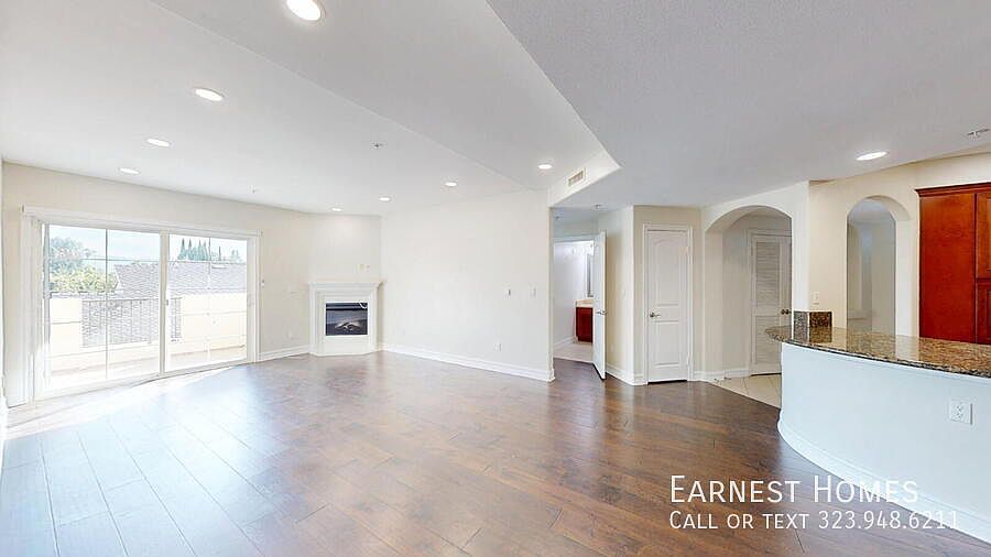 1st image of 14242 Burbank Blvd APT 104
