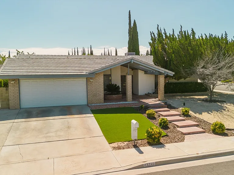 43724 Secure Pl — Photo 2