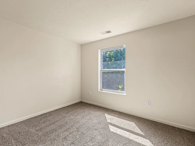 Springview Apartments — Photo 96