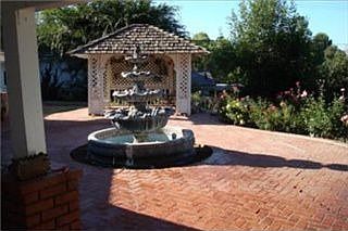 2nd image of 4 Strawberry Ln
