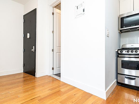 5th image of 11A Spencer Pl APT 5