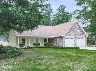 2523 Country Lake Cir, Powder Springs, GA 30127