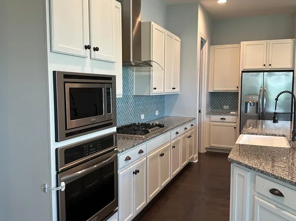 9723 Andres Duany Dr, Huntersville, NC 28078