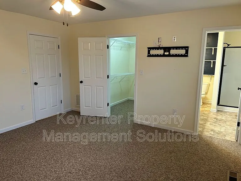 107 Oakstone Run — Photo 38