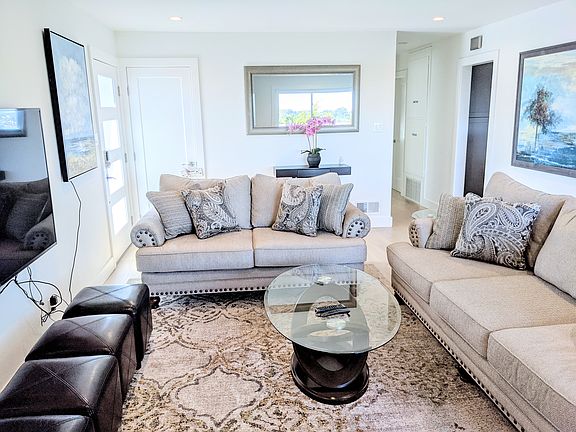 4th image of 97 Southridge Way