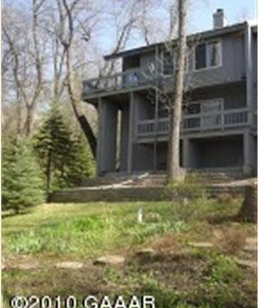 3rd image of 213 BASSWOOD