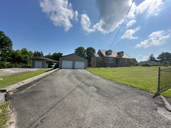 368 Wood Rd, Fayetteville, WV 25840