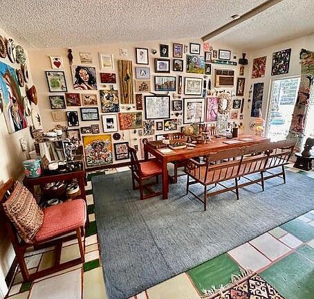 4th image of 804 N CYPRESS Avenue