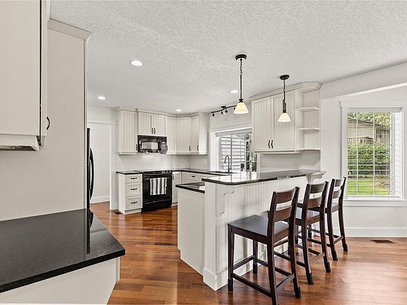 3rd image of 91 Maryland Rd