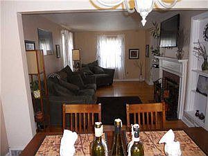 5th image of 54 Harwood Dr