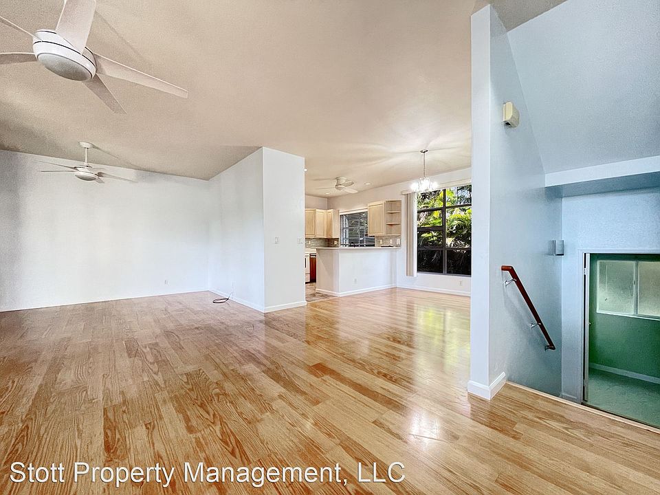 1340C Moanalualani Pl #4C, Honolulu, HI 96819 | Zillow