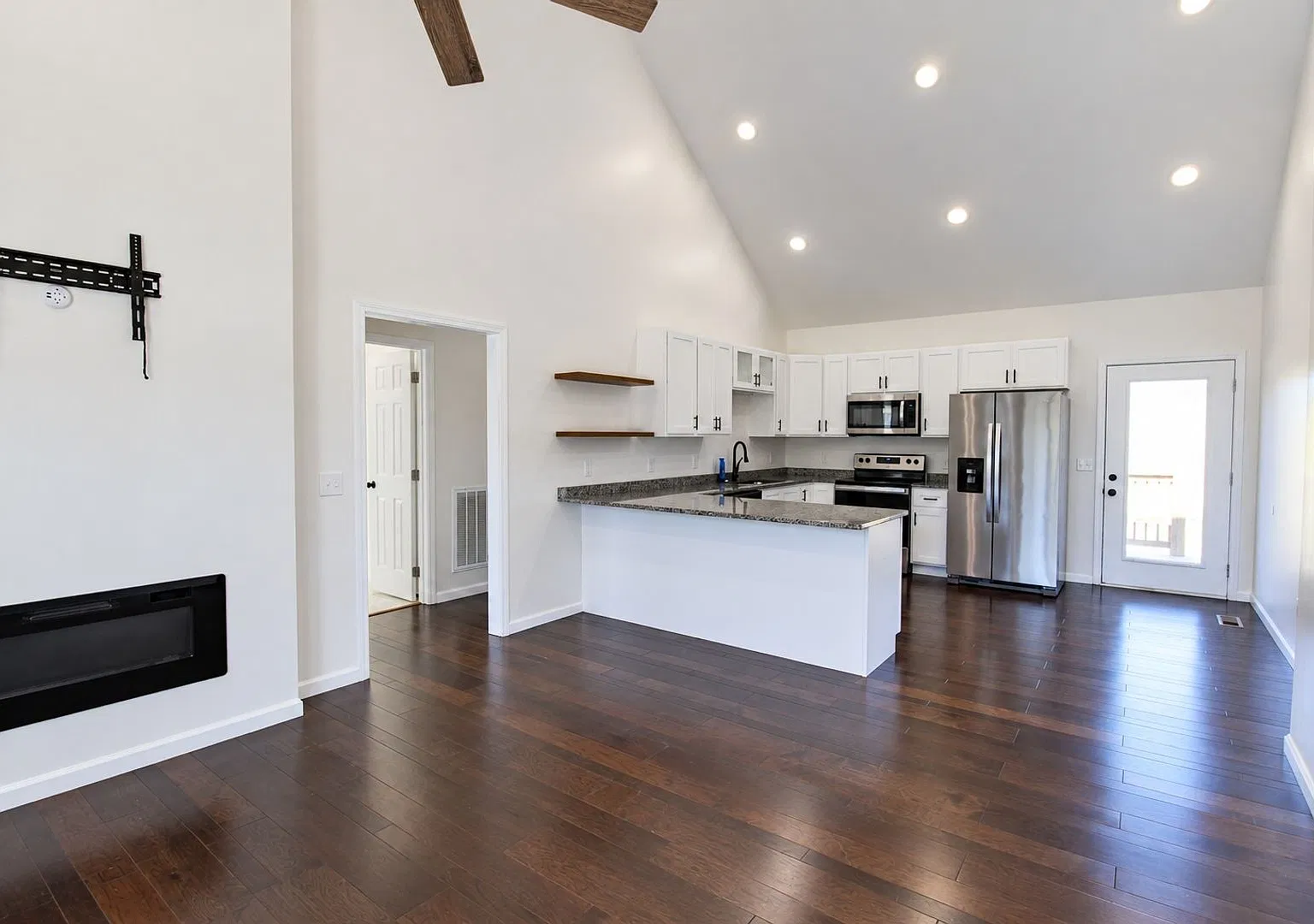 Brand-New 3-Bedroom Home with Vaulted Ceilings & a Back Deck — Photo 3