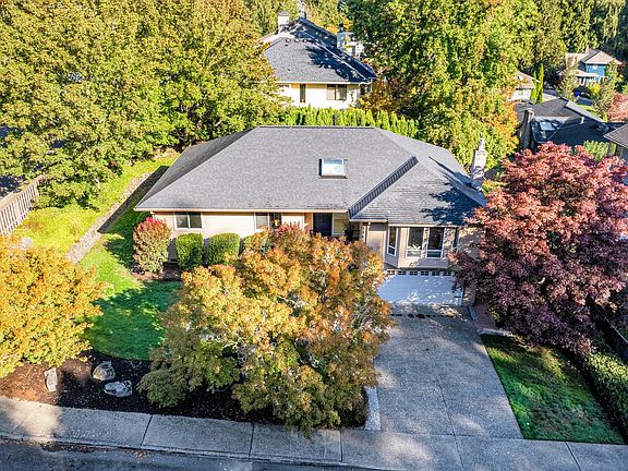 2nd image of 10051 SW Balmer Cir