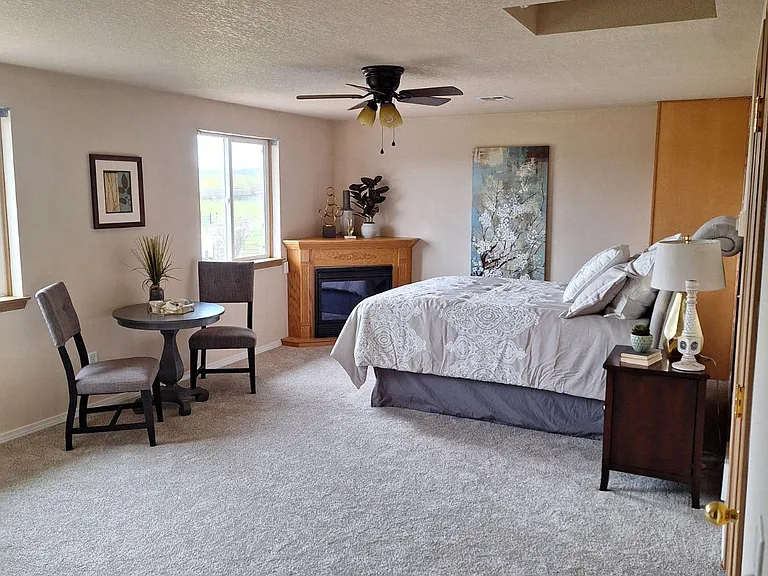 685 E Rolling Hills Dr — Photo 11