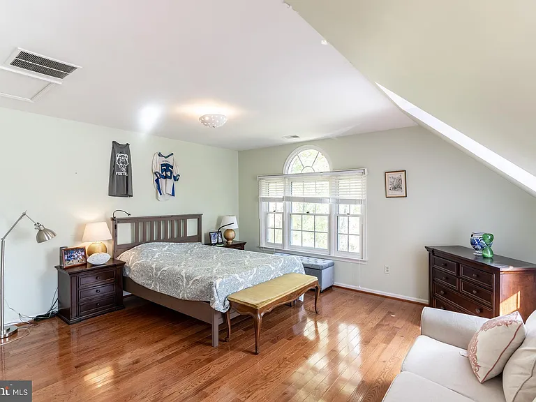 10117 Meyer Point Ter — Photo 24