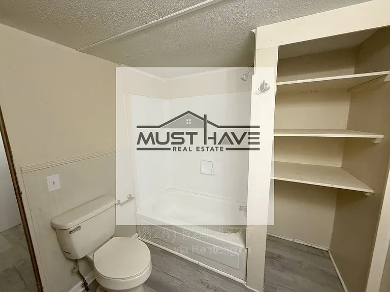1479 Brooksouth Dr — Photo 6