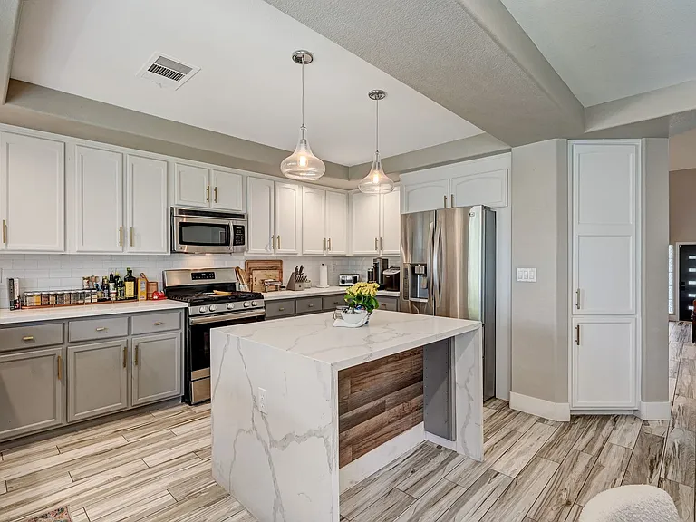 9748 Cathedral Stairs Ct — Photo 22