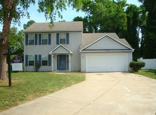 27 Northcutt Dr, Hampton, VA 23664