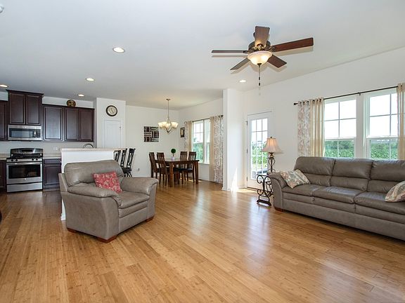 4th image of 12925 S White Pine Way