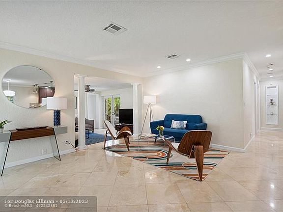 5th image of 2625 NW 5th Ave