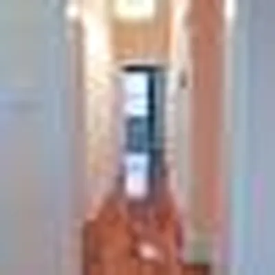 Rented by Perry Associates NYC Inc | media 41