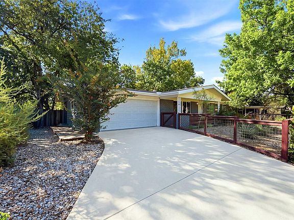 3rd image of 5607 Berkman Dr