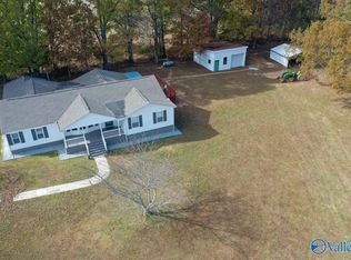18699 Cross Key Rd, Athens, AL 35614