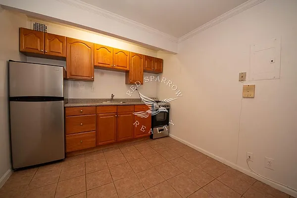 Rented by Red Sparrow Realty Group | media 36