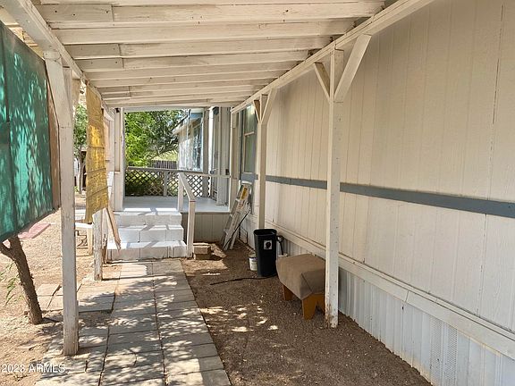 2nd image of 45370 W HATHAWAY Avenue