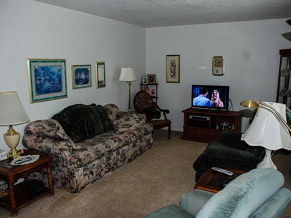 5th image of 5424 Easthill Ct NE