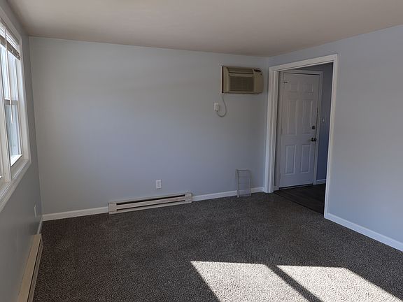 4th image of 460 Greensburg St