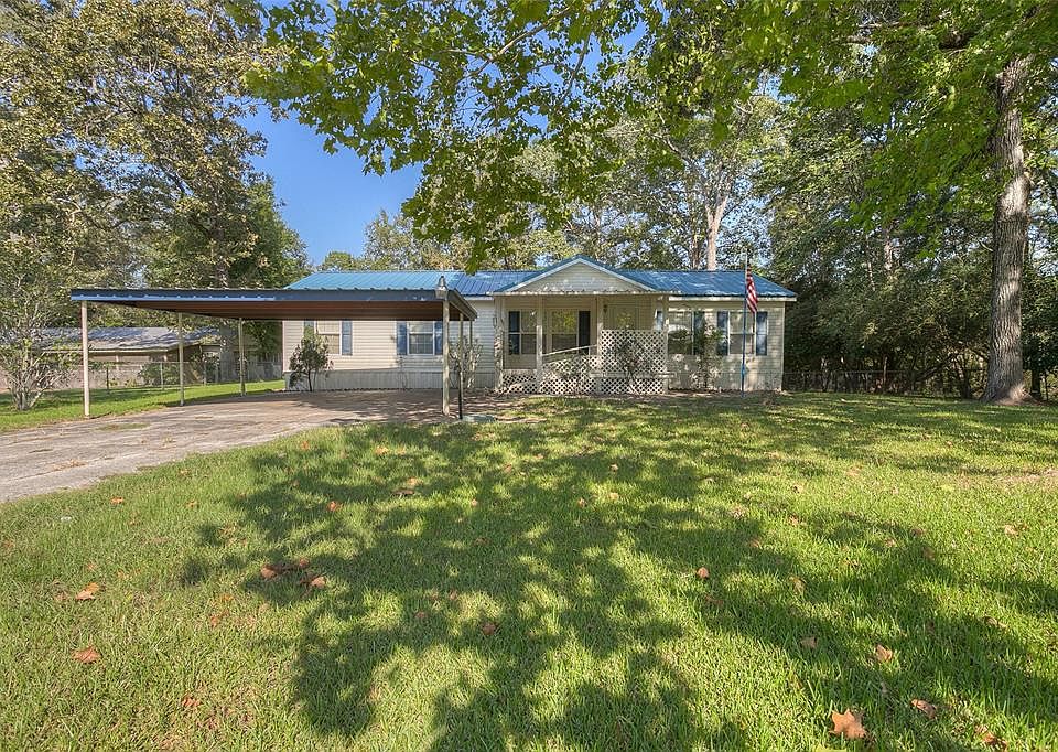 1st image of 10 Underwood Dr