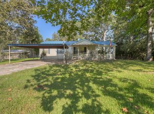 10 Underwood Dr, Huntsville, TX 77340