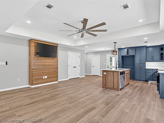 5th image of 2021 N 30th St
