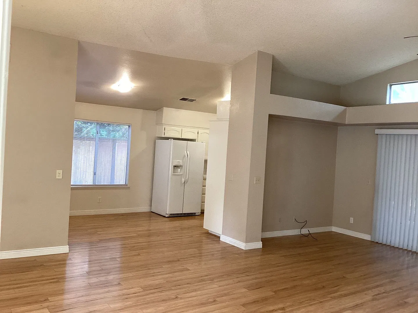 3220 - Gomez — Photo 3