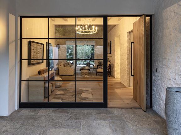 2nd image of 707 Park Ln